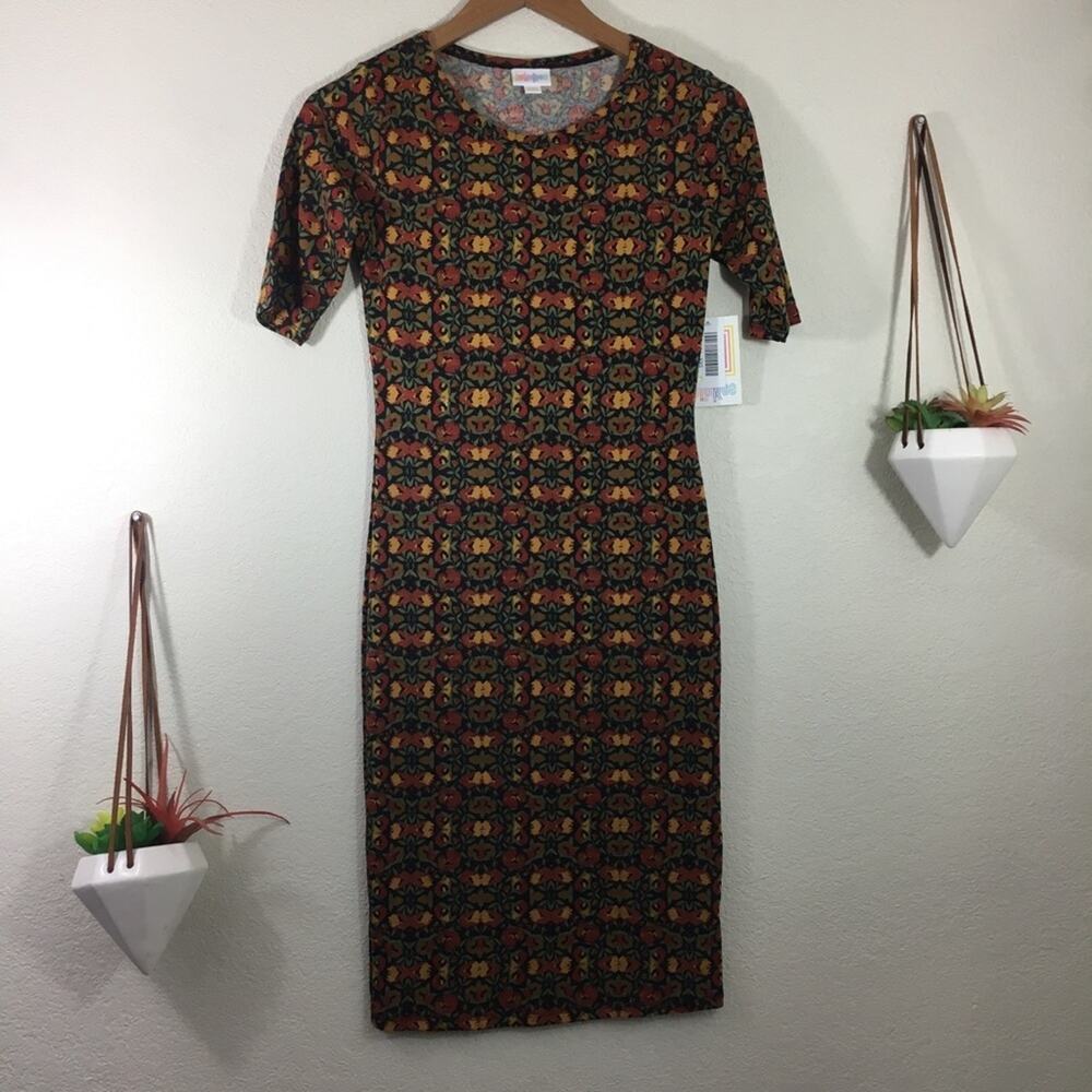 NWT LuLaRoe Julia floral bodycon dress